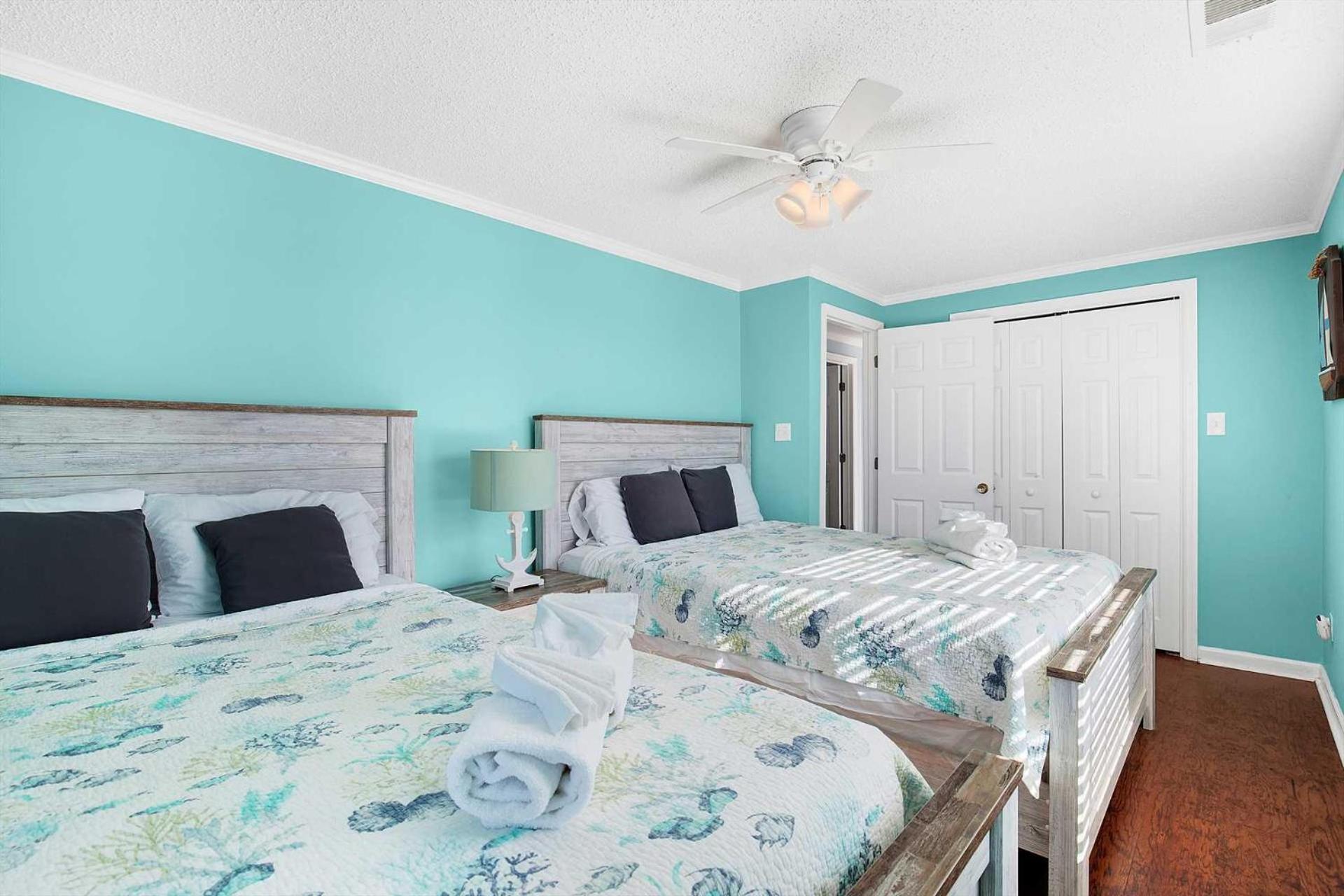 Ocean Front 101-3